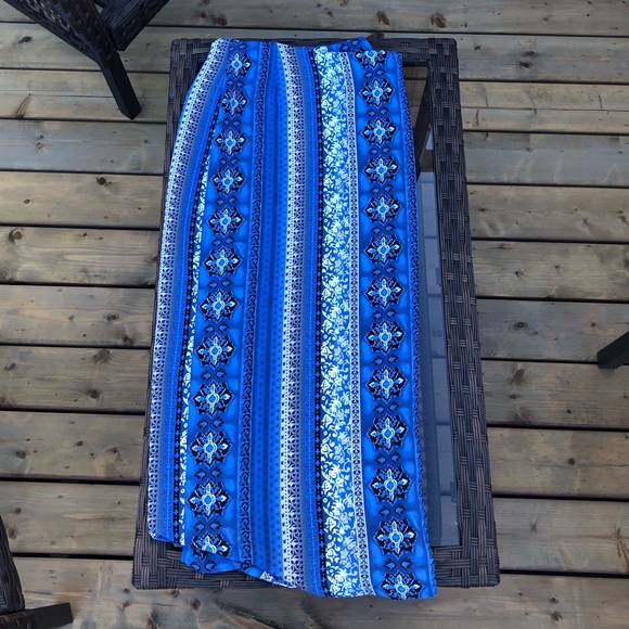 Patterned skirt - Picture 2 of 3